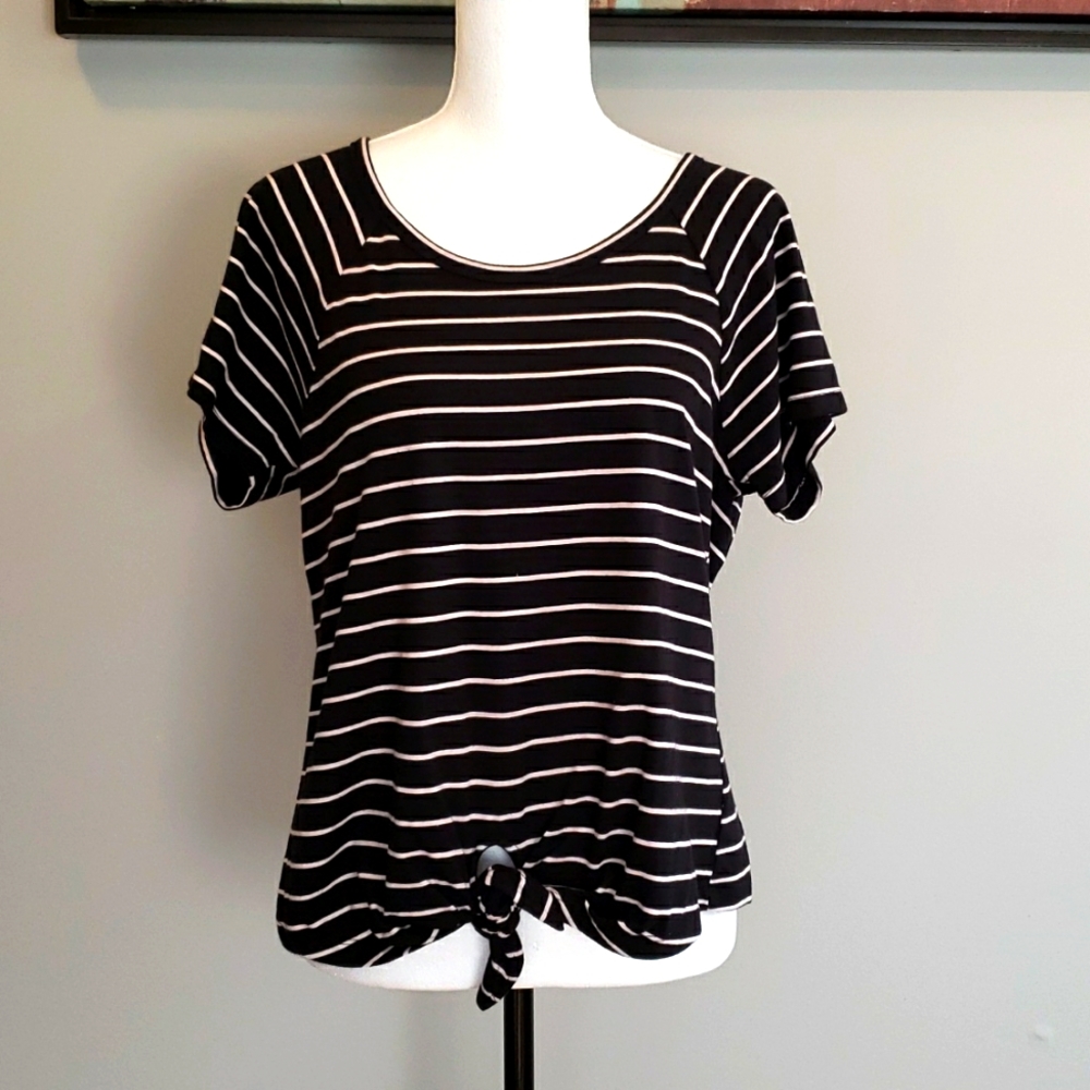Sanctuary black/white shirt sleeve top, medium